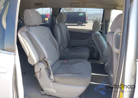 2004 Toyota Sienna Le из США, поврежденный, VIN 5TDBA23C44S026000